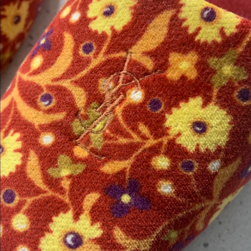 Vintage YvesSaintLaurent Slippers - Picture 3 of 6